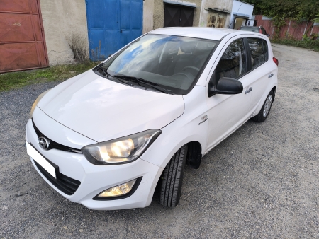 Hyundai i20 1.2 16V Inclusive (2014)