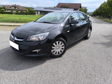 Opel Astra 1.4 16V Cosmo (2014)