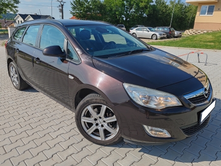Opel Astra Sports Tourer 1.7 CDTi (2012)